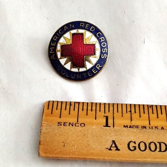 WWII Era Red Cross Volunteer Enamel Badge or Pin - Picture 1 of 2